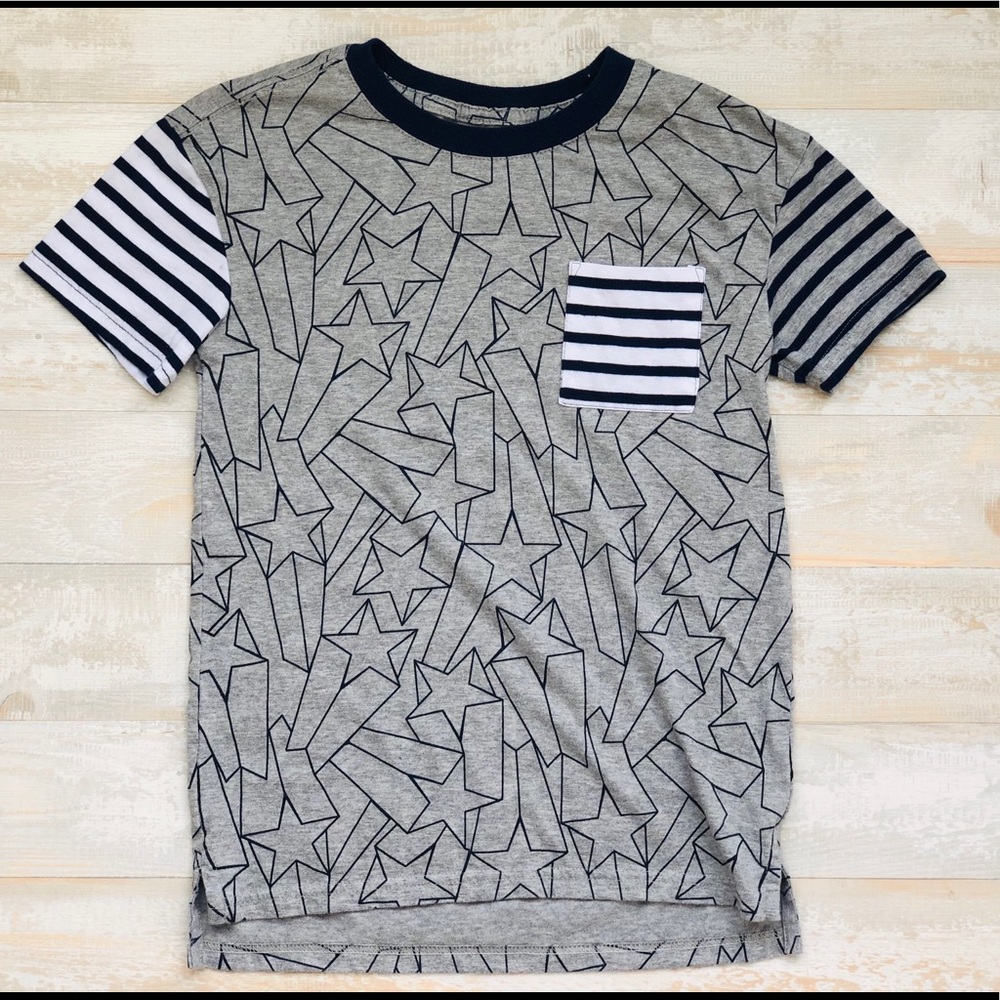 Boys Short sleeve top ⭐️